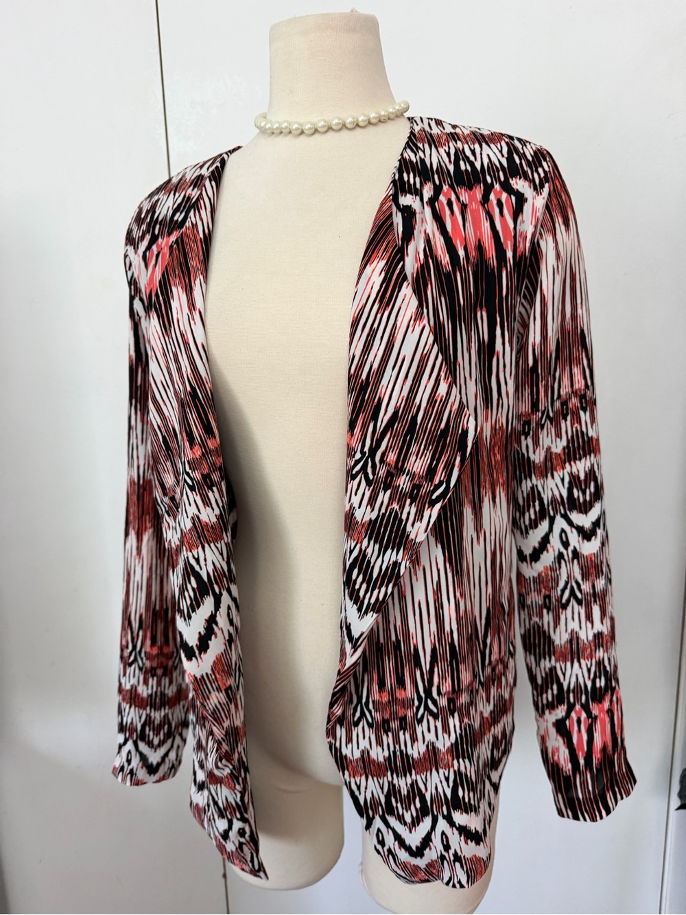 Open Front Patterned Blazer - Coral, Black & White